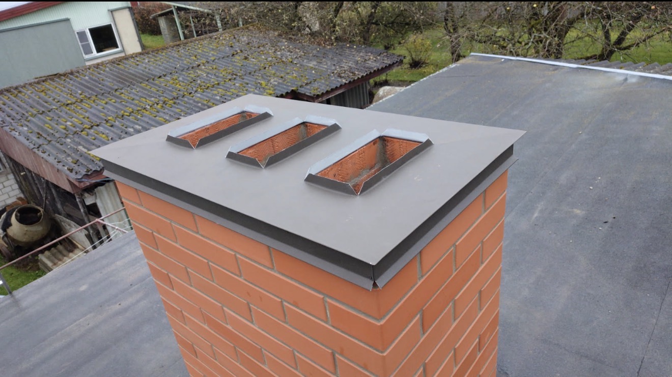 moodulkorstna ehitus eramajas Harjumaal koos tuleohutu lae ja katuse läbiviiguga