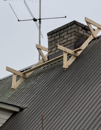 Korstna renoveerimine Raplamaal – vana pragunenud silikaattellistest korsten enne renoveerimist